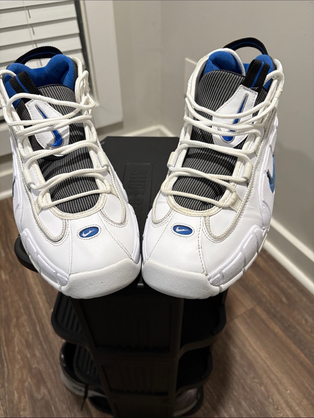 White and Blue men Air Max Penny Basketballu Shoes - Brand NIKE - Picture 8 of 16